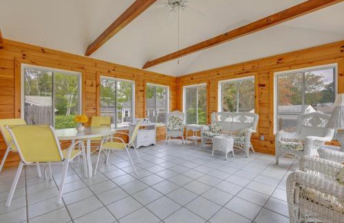 West Dennis House | Family-Friendly Cape Cod Getaway Just 1 Mile from Beach