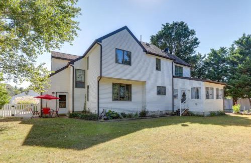 Lower Township House | 1 Mi to Beach Eclectic Home in North Cape May!