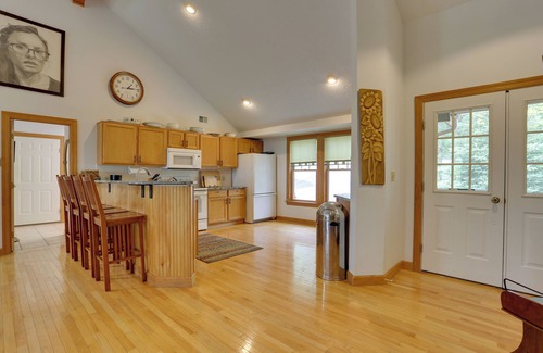 Tannersville House | Ideal Tannersville Getaway with Pool Table & Great Amenities