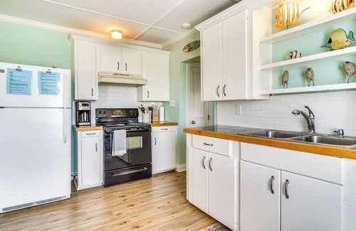 Cypremort Point Cottage | 1 Mi to Cypremort Point: Waterfront Gem w/Dock!