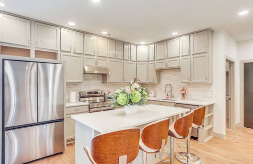 New Albany House | 1 Mi to Downtown: New Albany Home w/Yard