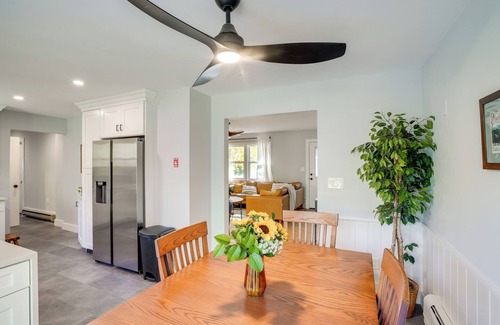 Glendale Cottage | 1 Mi to Dtwn: Cottage w/Large Yard in Stockbridge