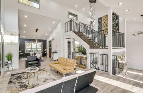 Lincoln House | Modern Lincoln Home Near Holmes Lake – Pet & Child Friendly!