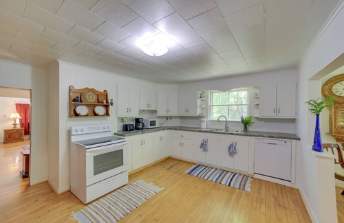 Laurium Cottage | Cozy Calumet Township Cottage - Steps from Lake Superior