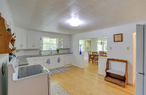 Laurium Cottage | Cozy Calumet Township Cottage - Steps from Lake Superior