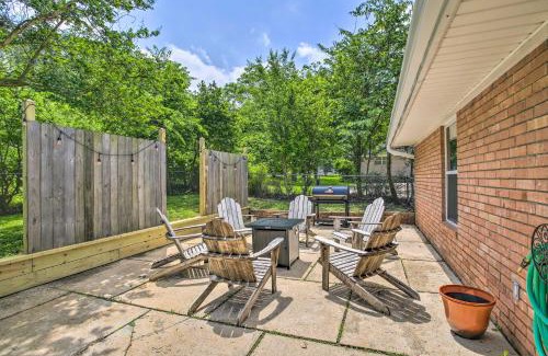 Brenham House | Cozy Brenham Home with Fire Pit, Steps from Main Street