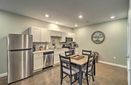 Bull Shoals Condo | Idyllic Bull Shoals Retreat with Spa and Lake Views