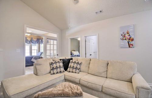 Vaught Apartment | Bright Myrtle Beach Condo with Pool and Ocean Views