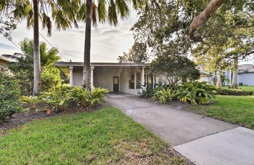 Laurel House | Exceptional Mid-Century Modern Home Near Nokomis Beach