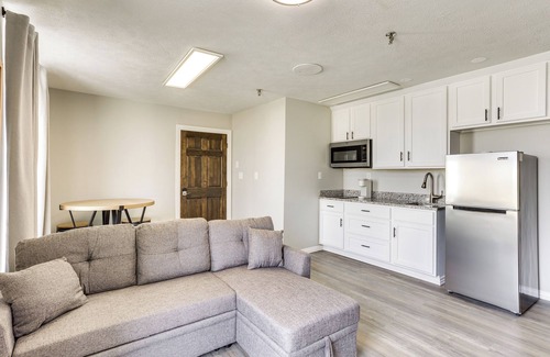 Oakland City Apartment | < 1 Mi to Oakland City University: Cozy Apartment