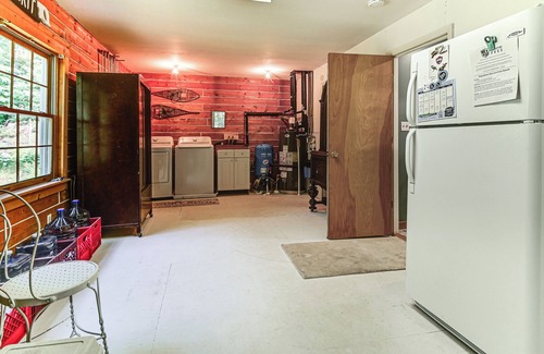 Rangeley Cottage | 1 Mi to Rangeley Lake: Cabin w/Wraparound Deck!