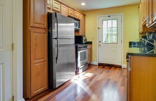 Riverside House | Charming Baltimore Townhouse - Steps to Inner Harbor & More!