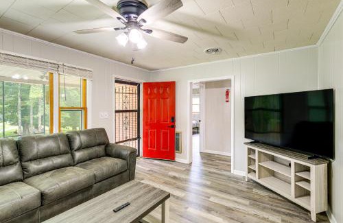 Damascus House | 1 Mi to Virginia Creeper Trail Serene Family Home