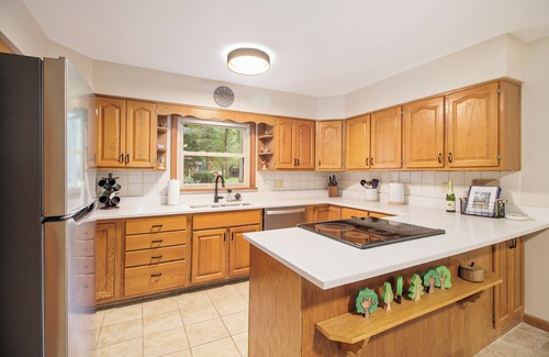 South Bend House | Ideal Family Retreat Near ND: Renovated 4-Bed Home
