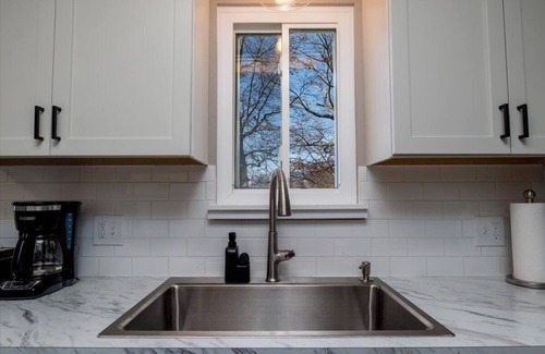 Vermilion Cottage | Idyllic Retreat Near Water: Fireplace, Patio & Netflix Access