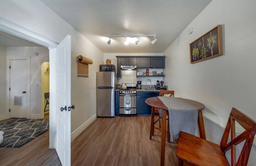Iron Horse House | Prime Location Casita Near 4th Ave & Congress - Perfect Stay