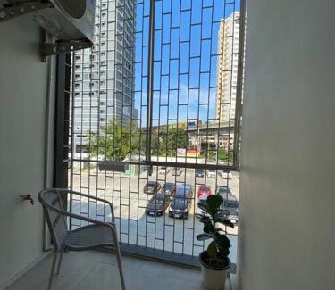 Bang Na Apartment | Steps to BTS: Family-Friendly 3 Bed, 3 Bath House