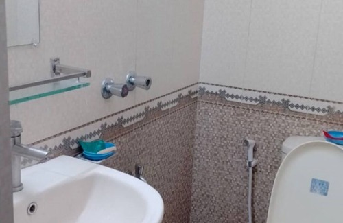 Basundhara Residential Area Apartment | Convenient Stay Just Steps from Evercare Hospital