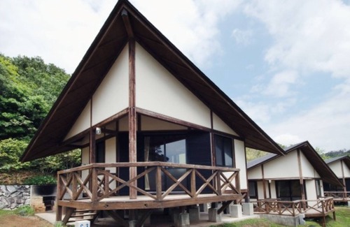 Otsuki House | Relaxing Western-Style Room at Hatagun Kōchi Hotel