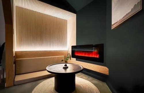 Clodine House | Experience Custom Design at 1_OAK - Pet-Friendly Retreat