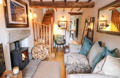 Holmfirth House | Family-Friendly 1 Oakleys: A Top-Rated 4-Star Stay
