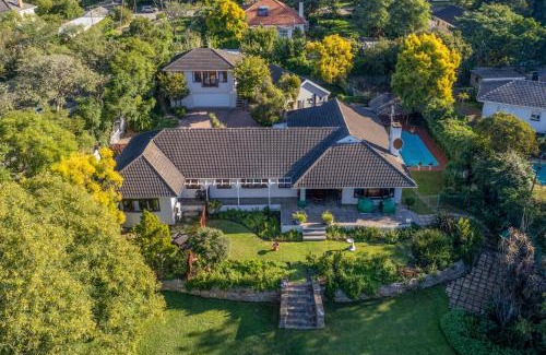 Grahamstown Apartment | Discover 1-on-Ross: Family-Friendly Stay with Pool Access