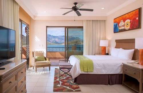 El Marasal Resort | Explore Villa Del Palmar: Family-Friendly Paradise Awaits
