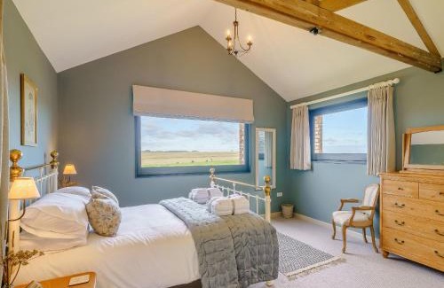 East Ilsley House | Discover 1 Pheasant: Ideal Family and Pet-Friendly Retreat