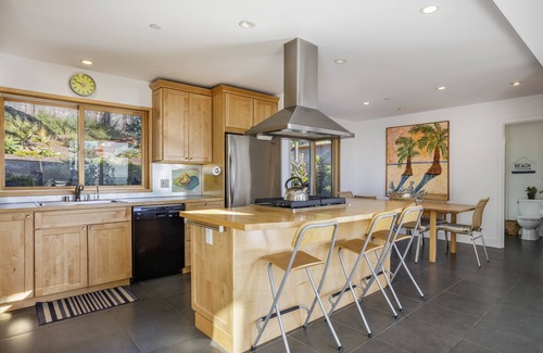 Stinson Beach House | Top-Rated Stinson Beach Retreat with Oceanfront Amenities
