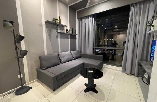 Bukit Bintang Apartment | Pet-Friendly 4-Star Hotel at The Robertson KLCC