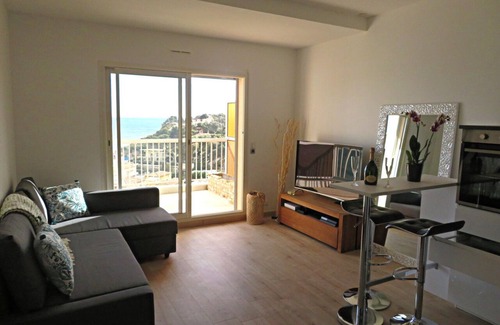Carry-le-Rouet Apartment | Cozy Apartment with Panoramic Sea View in Carry-le-Rouet