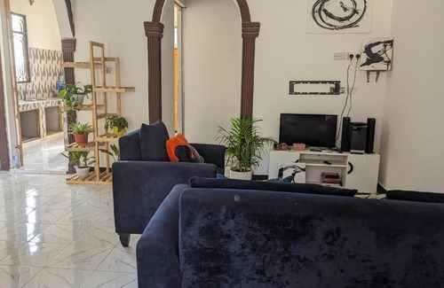 Dar es Salaam House | Cozy Shared Home at Kigamboni - Pet & Child Friendly Stay