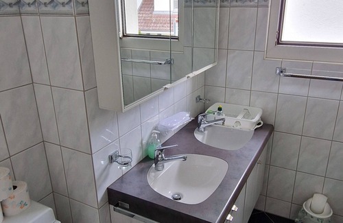 Andelfingen District Apartment | 1 room studio with private bathroom and near the rhein