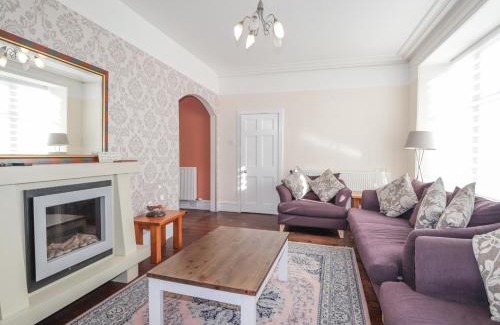 Buckie House | Pet-Friendly Retreat at 1 Seafield Street with Top Ratings