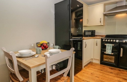 Newton Reigny House | Pet-Friendly Springfort Cottages with Cozy Open Fire