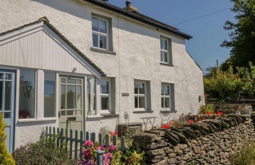 Crook House | Enjoy a Relaxing Stay at 1 Sunny Point Cottages