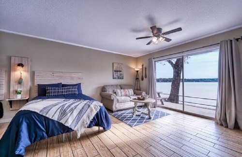 Hot Springs Hotel | Family-Friendly Stay at The Point - Double Bed Room