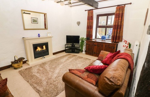 Clitheroe Cottage | Discover 1 The Stables: Guest Rated 9/10 with Kitchen & Breakfast