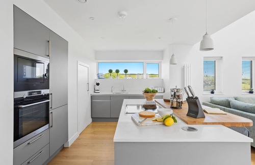 North Buckland House | Relax at The Vista: Pet-Friendly Ecohome with Hot Tub