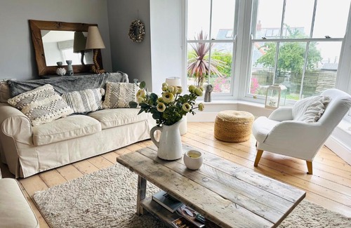 Port Isaac House | Experience Comfort at 1 Tintagel - Pet & Child Friendly Stay