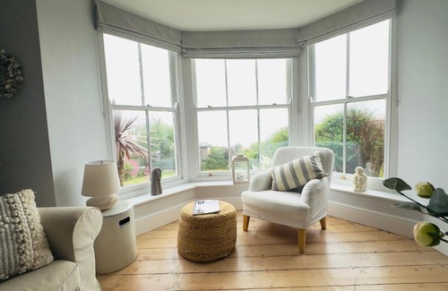 Port Isaac House | Experience Comfort at 1 Tintagel - Pet & Child Friendly Stay
