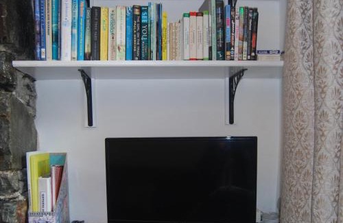 Portinscale House | Family-Friendly 1 Tower Cottage: Pet Welcome & High Ratings