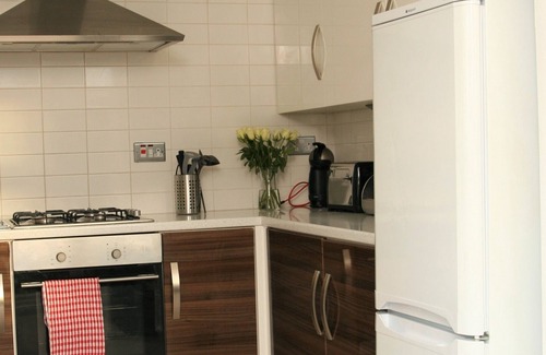 Stanley House | Pet-Friendly Haven at 1 Twizell Lane - Rated 9/10 by Guests