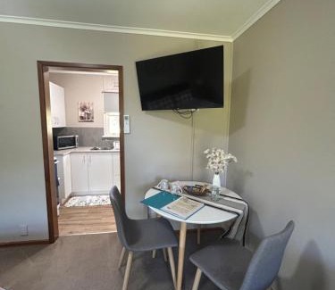 Canowindra Apartment | #1 Waddell Studio Apartment