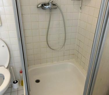 Kaiserslautern Apartment | Cozy 1 Zimmer Apartment | Family & Pet Friendly Stay