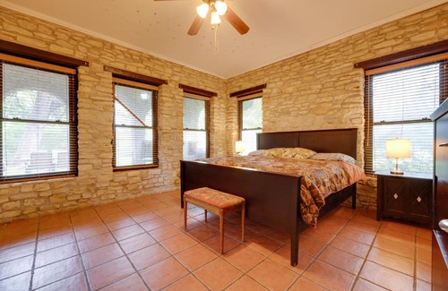 San Marcos House | Pet-Friendly 10-Acre San Marcos Rental Near TSU!