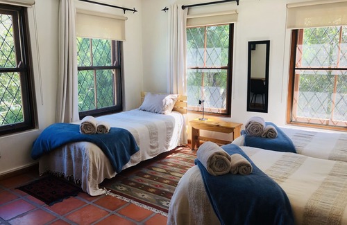 Stellenbosch Central Bed & Breakfast | Discover 10 Alexander B&B: Guest Rated 9.8 with Pool Access