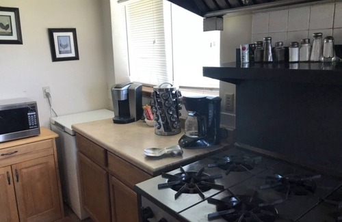 Sevier Cabin | Rustic Lodge Retreat in Sevier Valley - Pet Friendly & Pool
