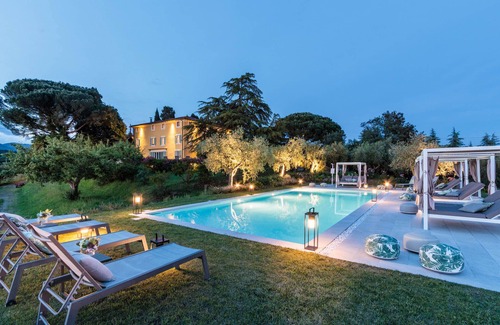 Corte Franceschini Villa | Discover Serenity at Villa Duemani: Pool, Spa & Ocean Views