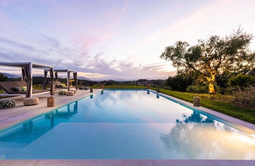 Corte Franceschini Villa | Discover Serenity at Villa Duemani: Pool, Spa & Ocean Views